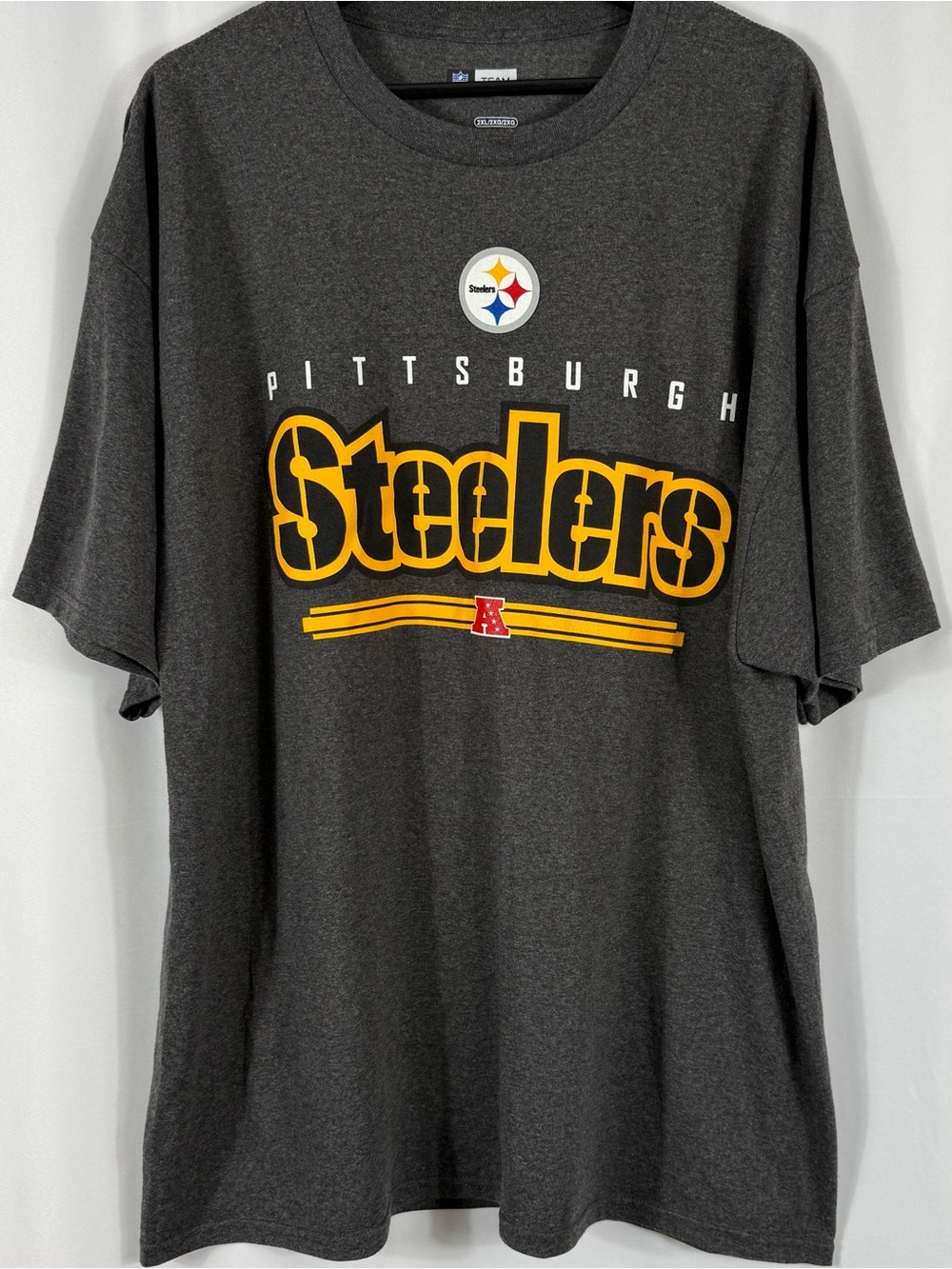 Team Apparel Pittsburgh Steelers Dark Gray Short Sleeve Tee with Gold Logo